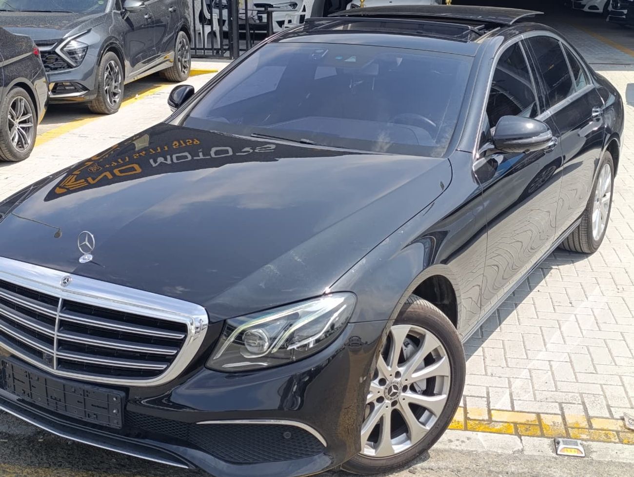 مرسيدس بنز E300 Premium + 2.0L