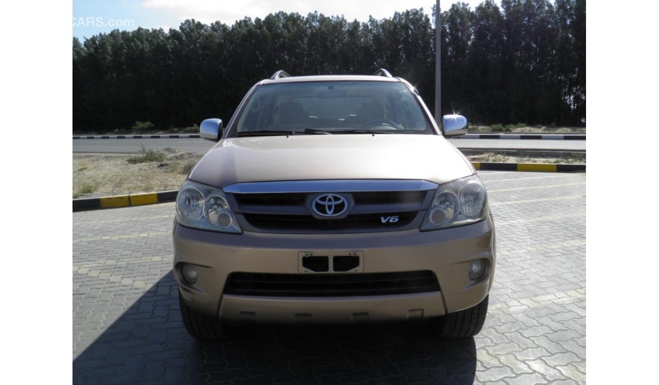 Toyota Fortuner 2006 V6