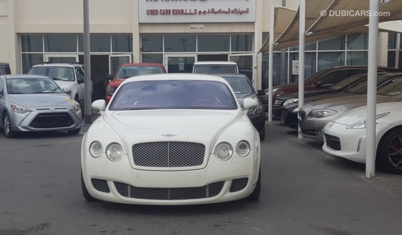 Bentley Continental GT Bentely  model 2010 GCC car prefect condition full service full option