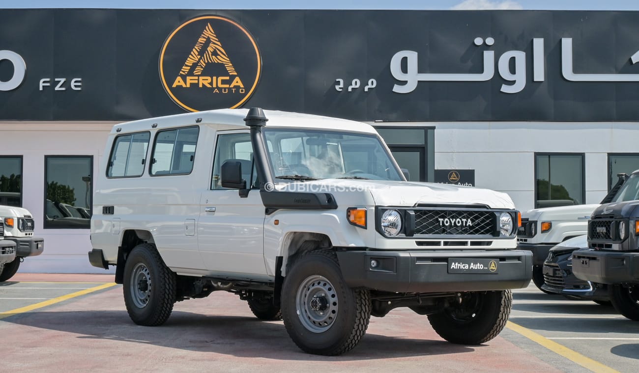 Toyota Land Cruiser 70 4.0L. V6. A/T