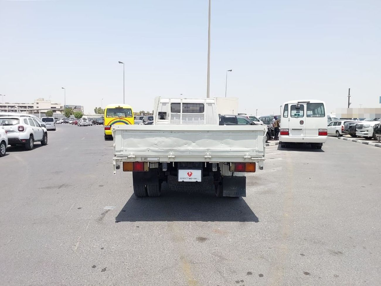 Mitsubishi Fuso Canter MITSUBISHI CANTER 4D33 TRUCK RHD 1993 MODEL 4.2 L DIESEL MANUAL(PM81723)