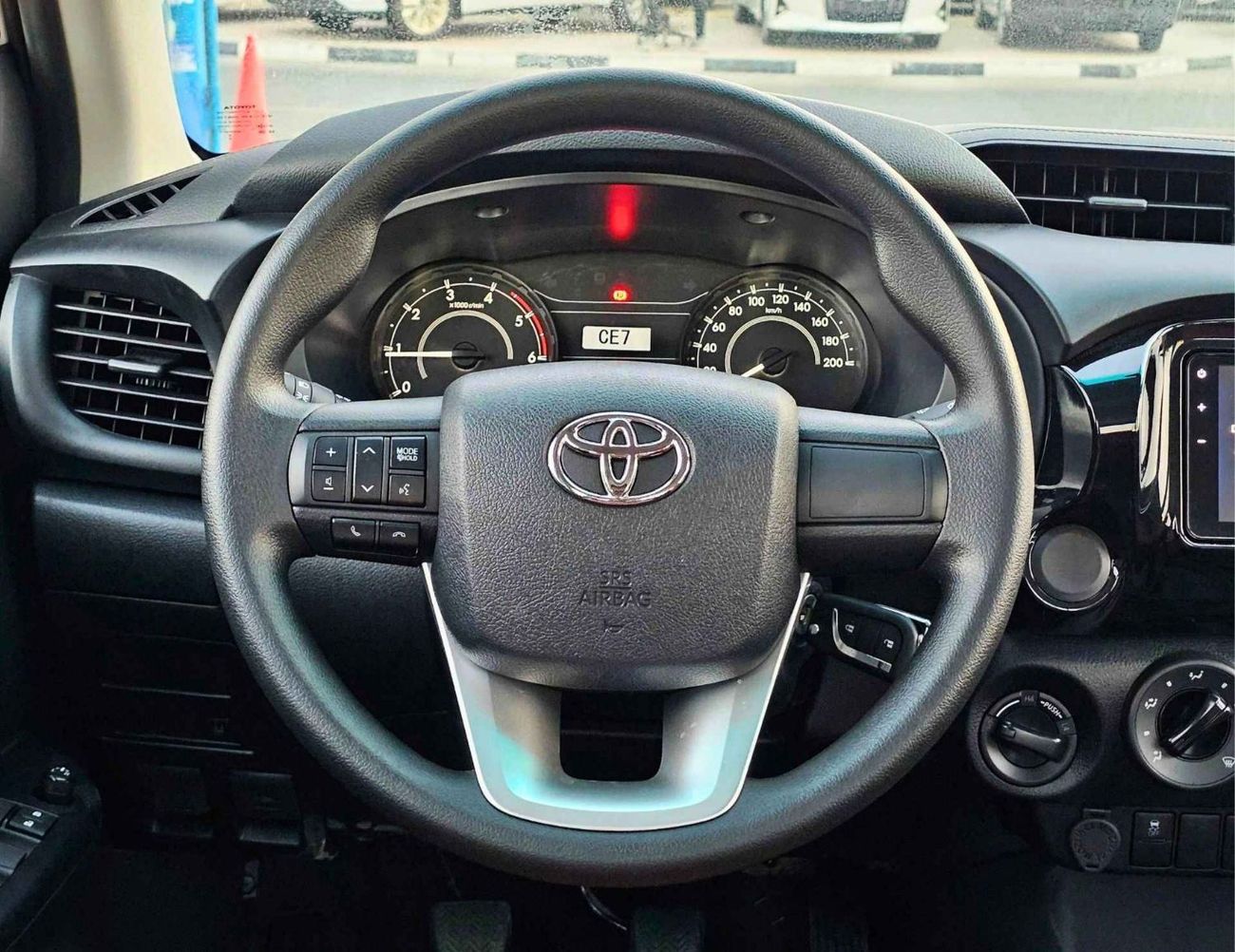 تويوتا هيلوكس NARROW BODY / DOUBLE CABIN / 2.4L DIESEL M/T 4WD /  POWER WINDOWS (CODE#HMD)