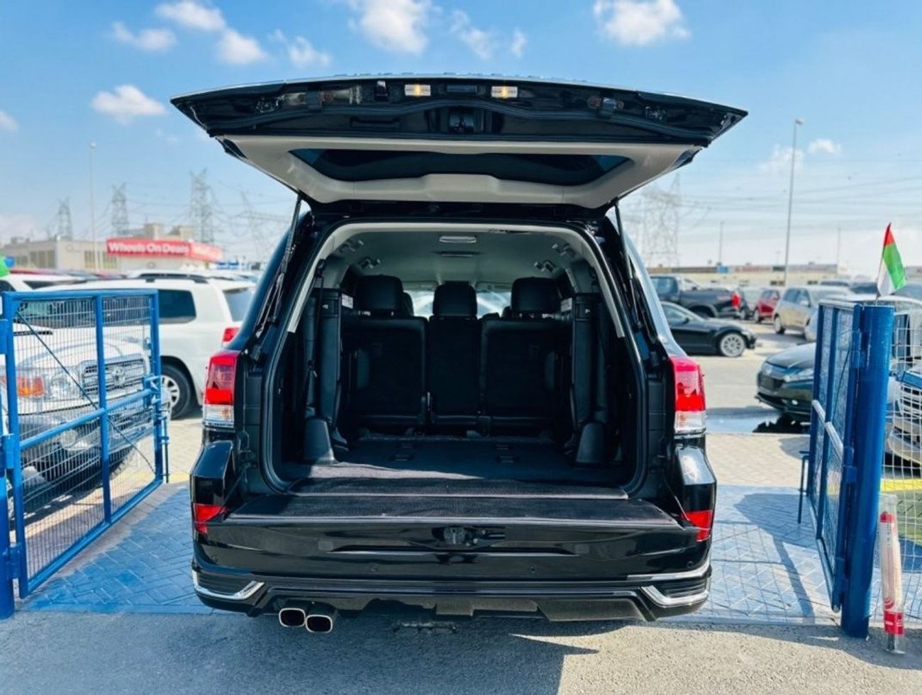 Toyota Land Cruiser Land Cruiser LC200 Black edition RHD