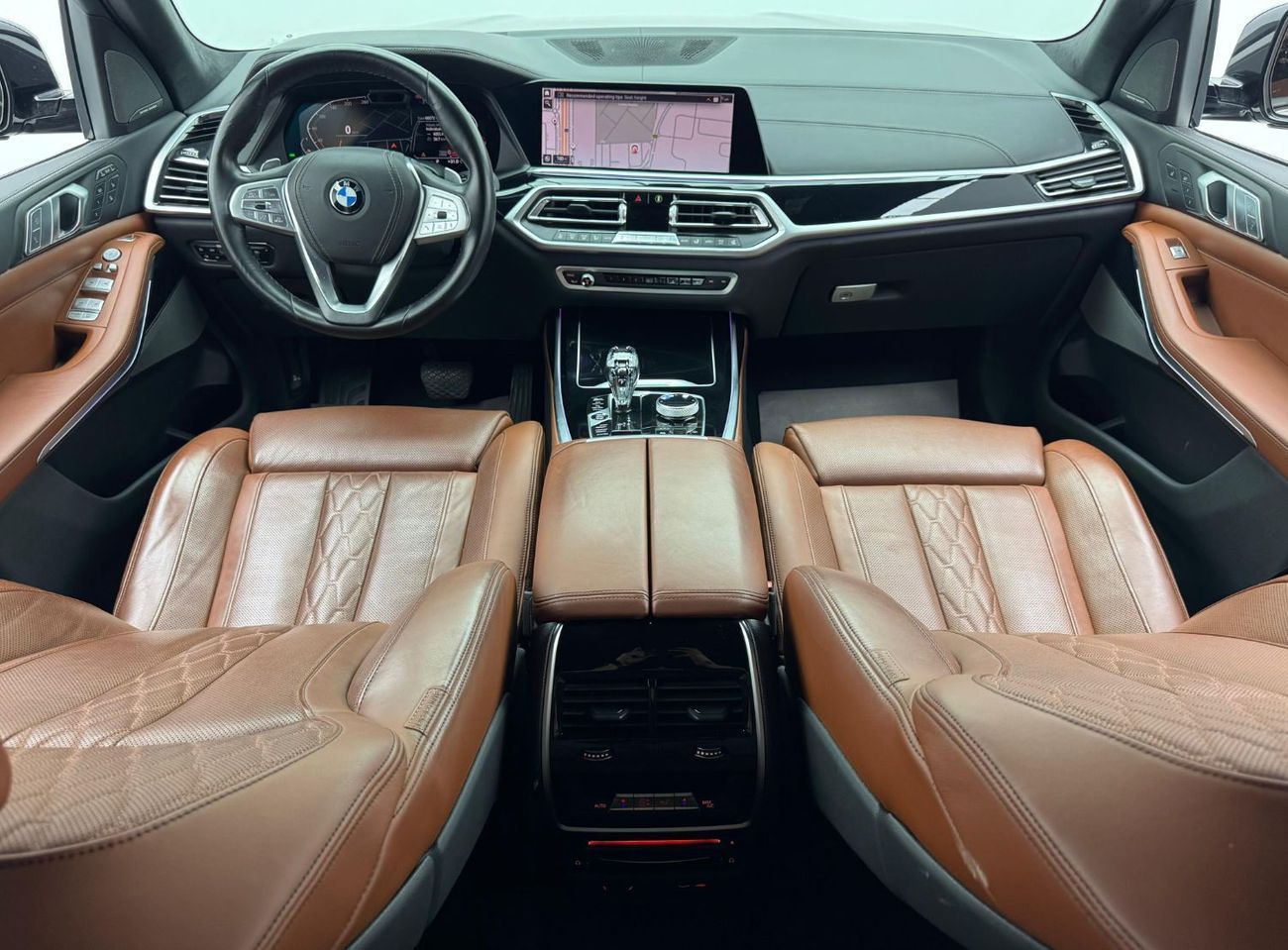 BMW X7 XDrive40i 3.0L 2019 BMW X7 xDrive40i X Offroad Pack, 1 Year Warranty, BMW Agency FSH, GCC