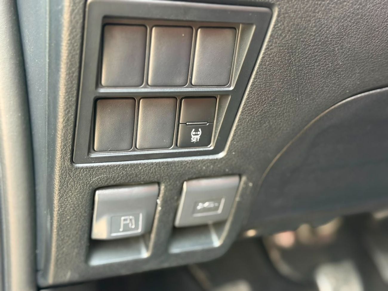 تويوتا هيلوكس GLX FULL PUSH START 2026