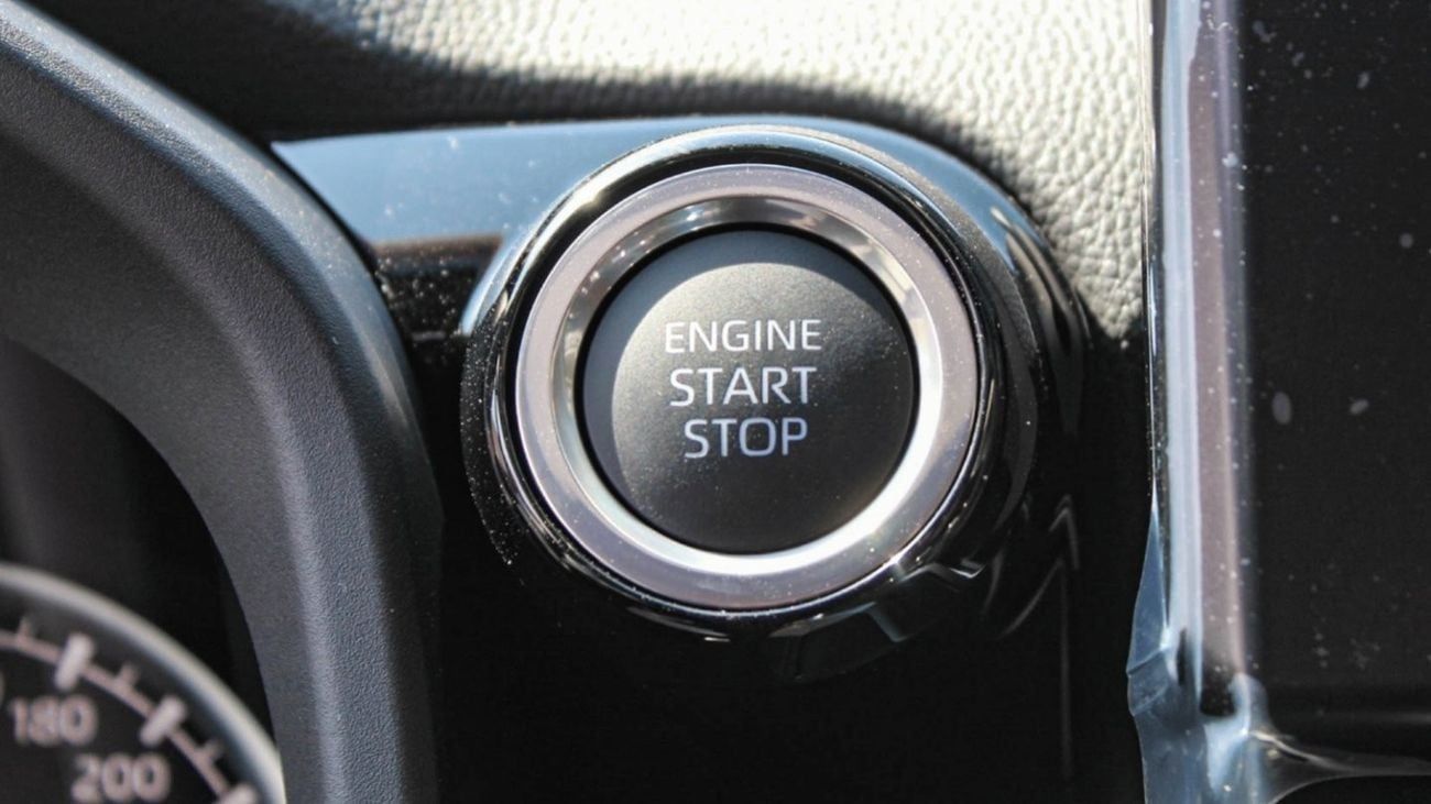 تويوتا لاند كروزر 3.3L VX-R V6 TURBO DIESEL AT