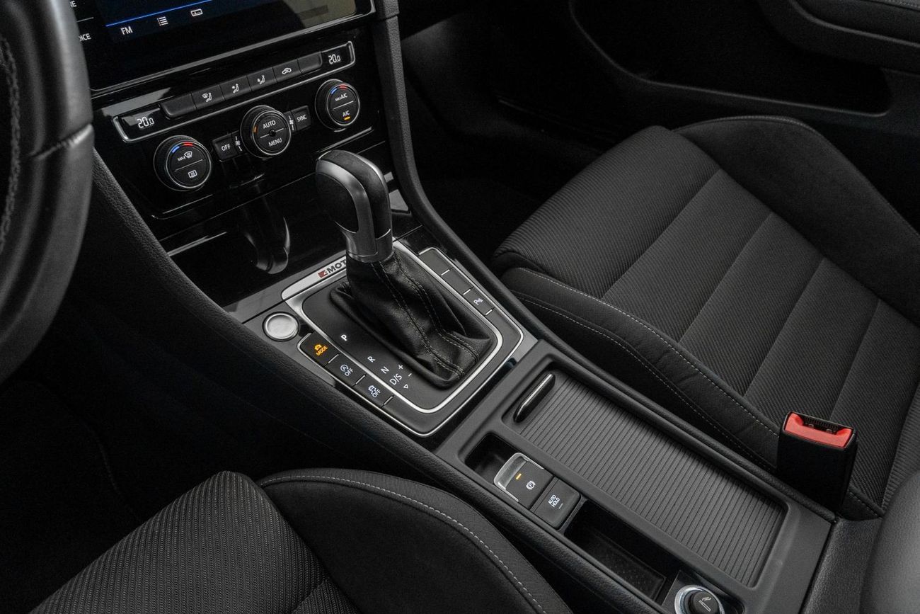 Volkswagen Golf R
