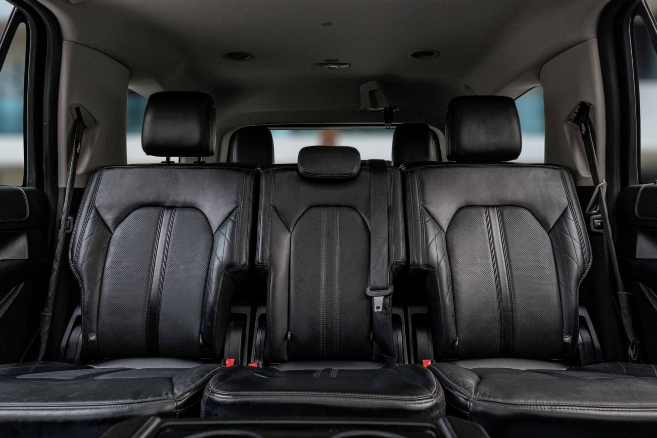 Ford Expedition Expedition Platinum | 2,155 P.M | 0% Downpayment | Ford Service History!