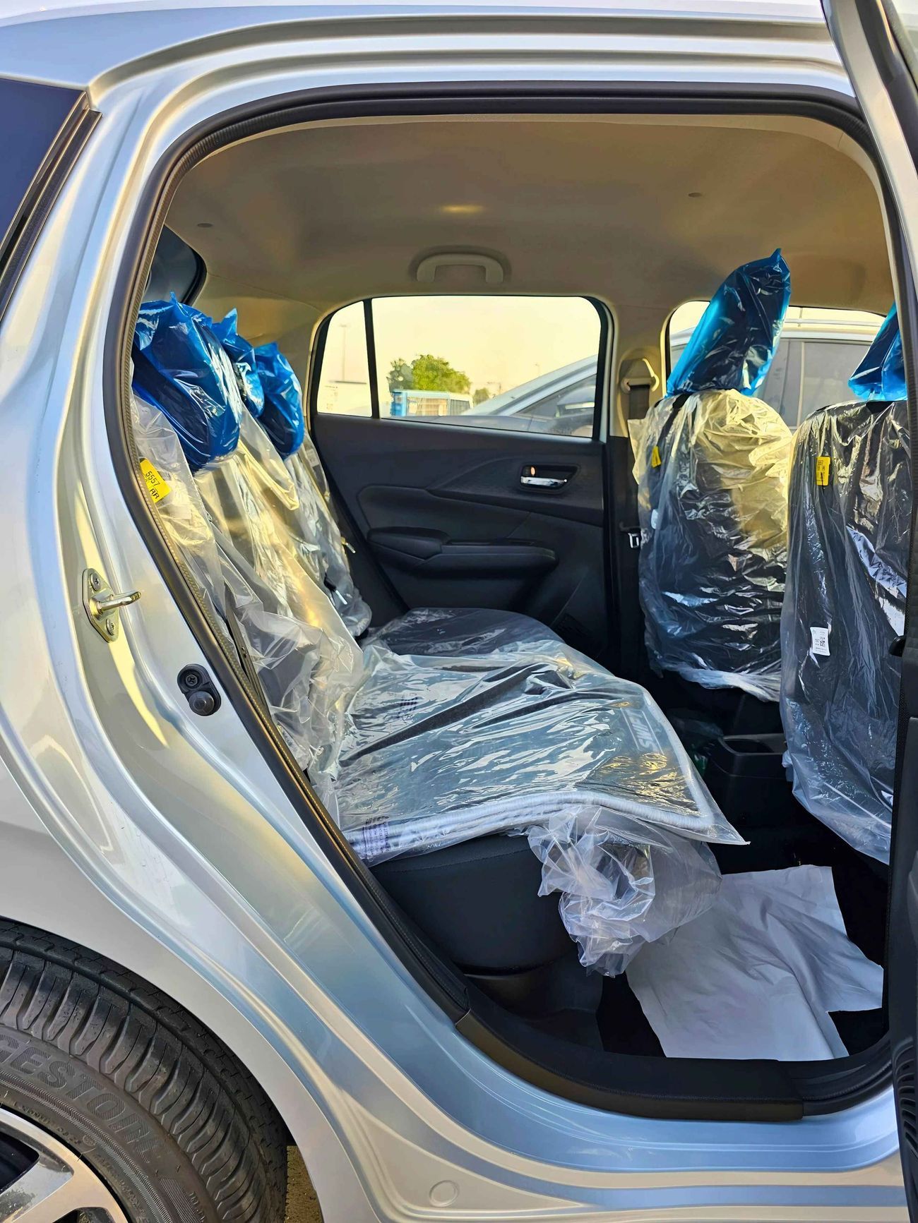 Suzuki Swift GLX / 1.2L V4 PETROL / PUSH START / DVD CAMERA (CODE # SGLX)