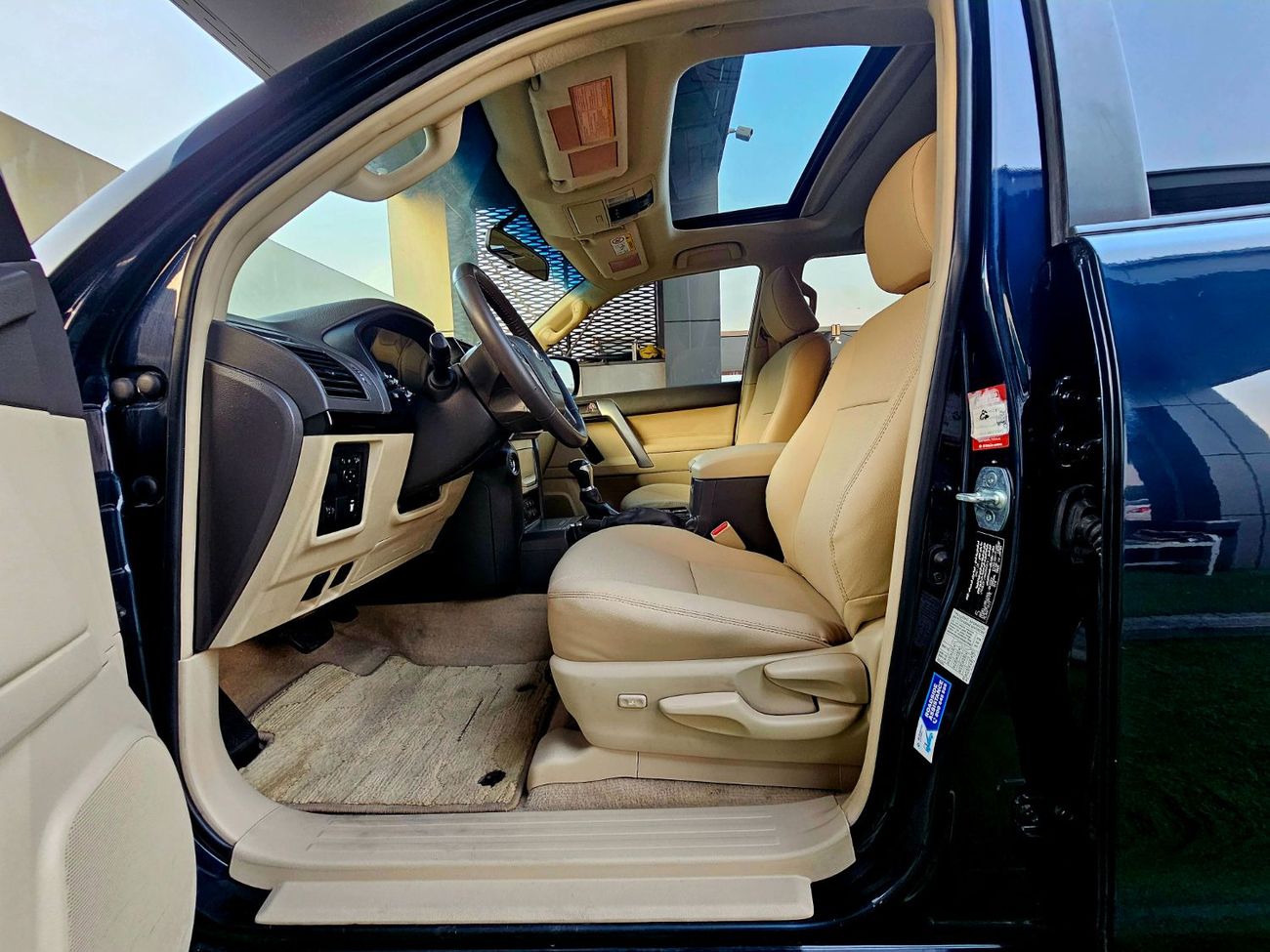 Toyota Prado GXR/ SUNROOF LEATHER/ V6 4.0L 4WD/ LOW MILEAGE/ SINGLE OWNER