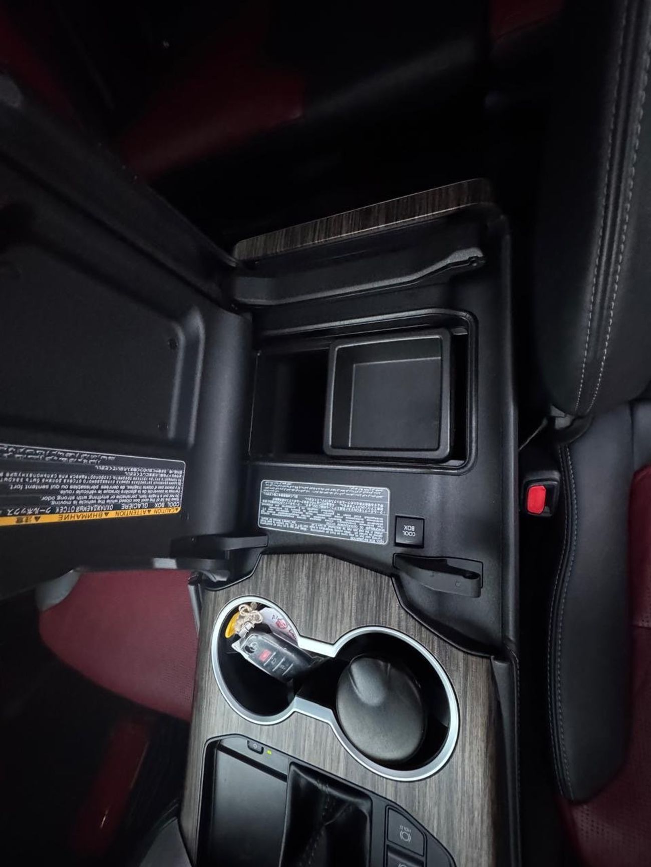 تويوتا لاند كروزر 2022 Model VXR Twin Turbo Full Option Red and Black interior New Arrival Very Clean And Perfect Cond