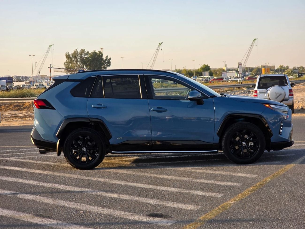 تويوتا راف ٤ SE Hybrid