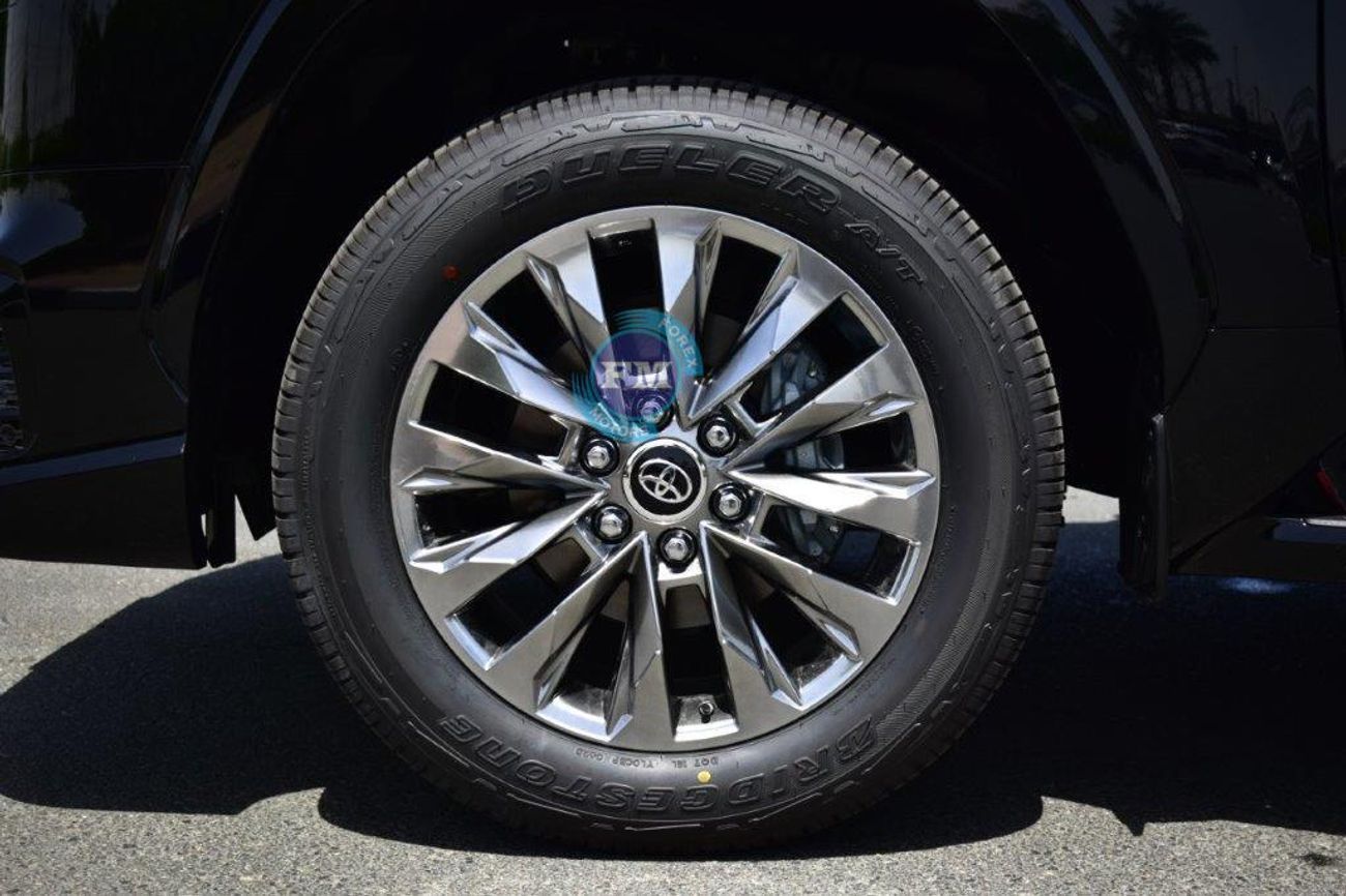 Toyota Land Cruiser 300 VXR+ V6 4.0L Petrol 4WD Automatic