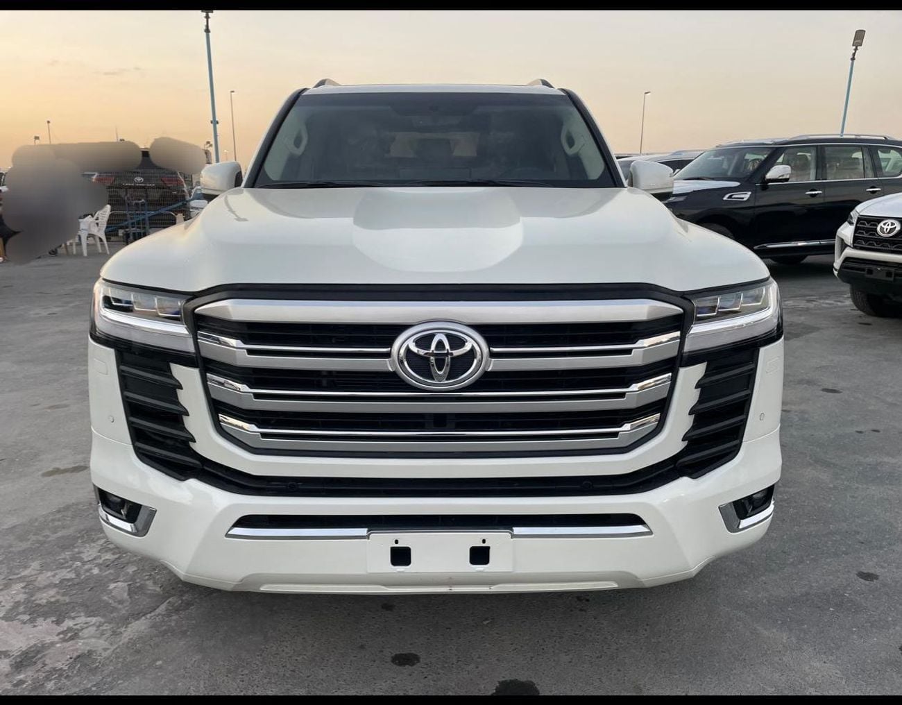 تويوتا لاند كروزر Toyota landcruise 2022MODEL GXR 4.0L Engine Colour white Transmission Automatic Interior.Begie Fuel.