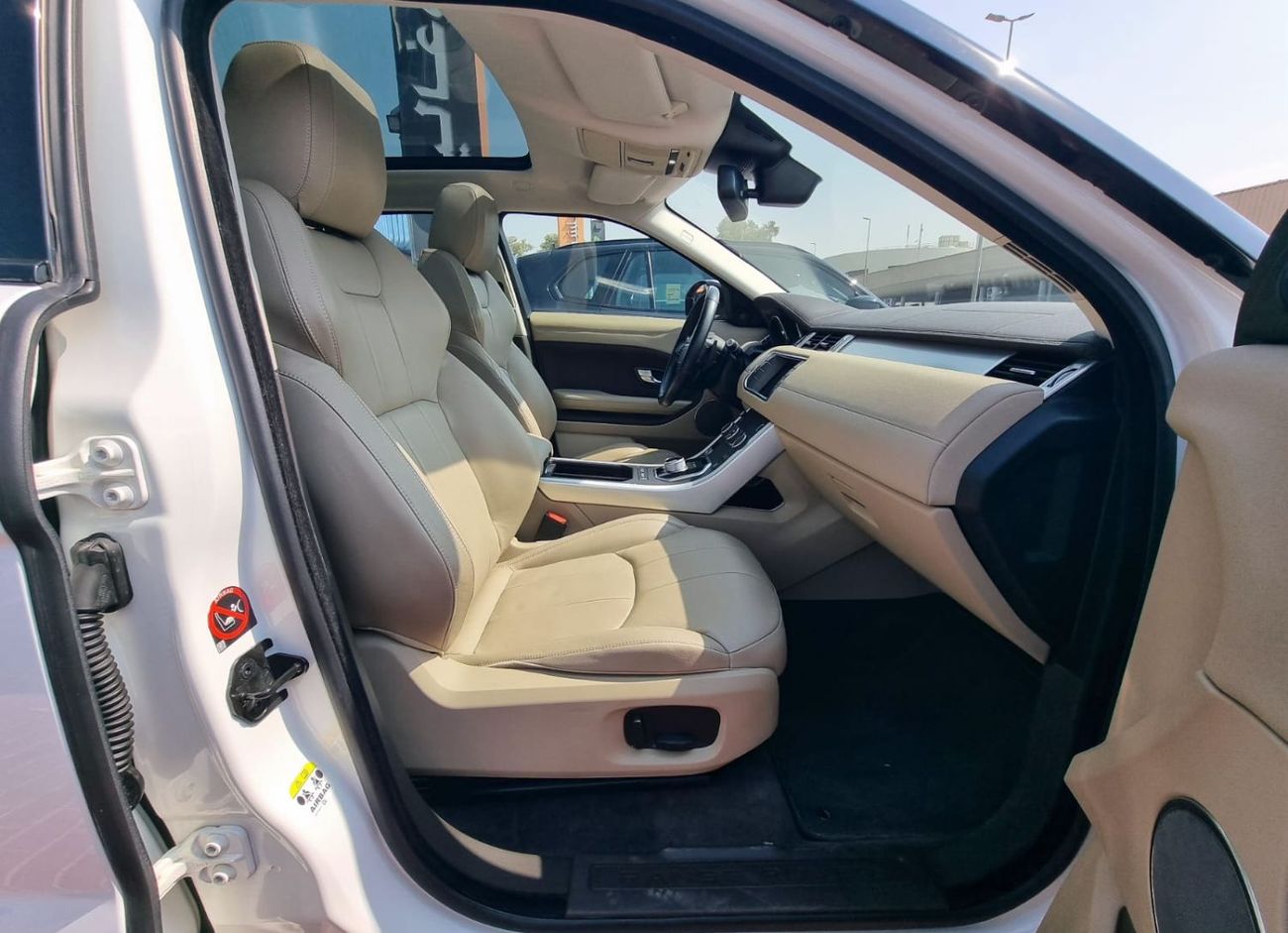 لاند روفر رانج روفر إيفوك 2.0 Original paint 2016