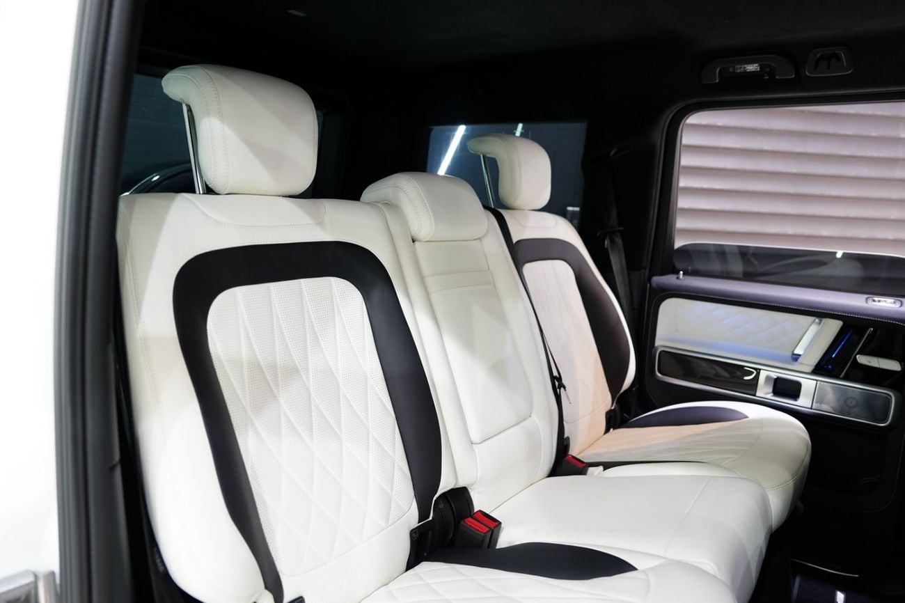 Mercedes Benz G63 AMG STD 2025 Mercedes-Benz G63 AMG Night Package, Carbon Fiber Interior Pack, Two-Tone Leather Interior!!