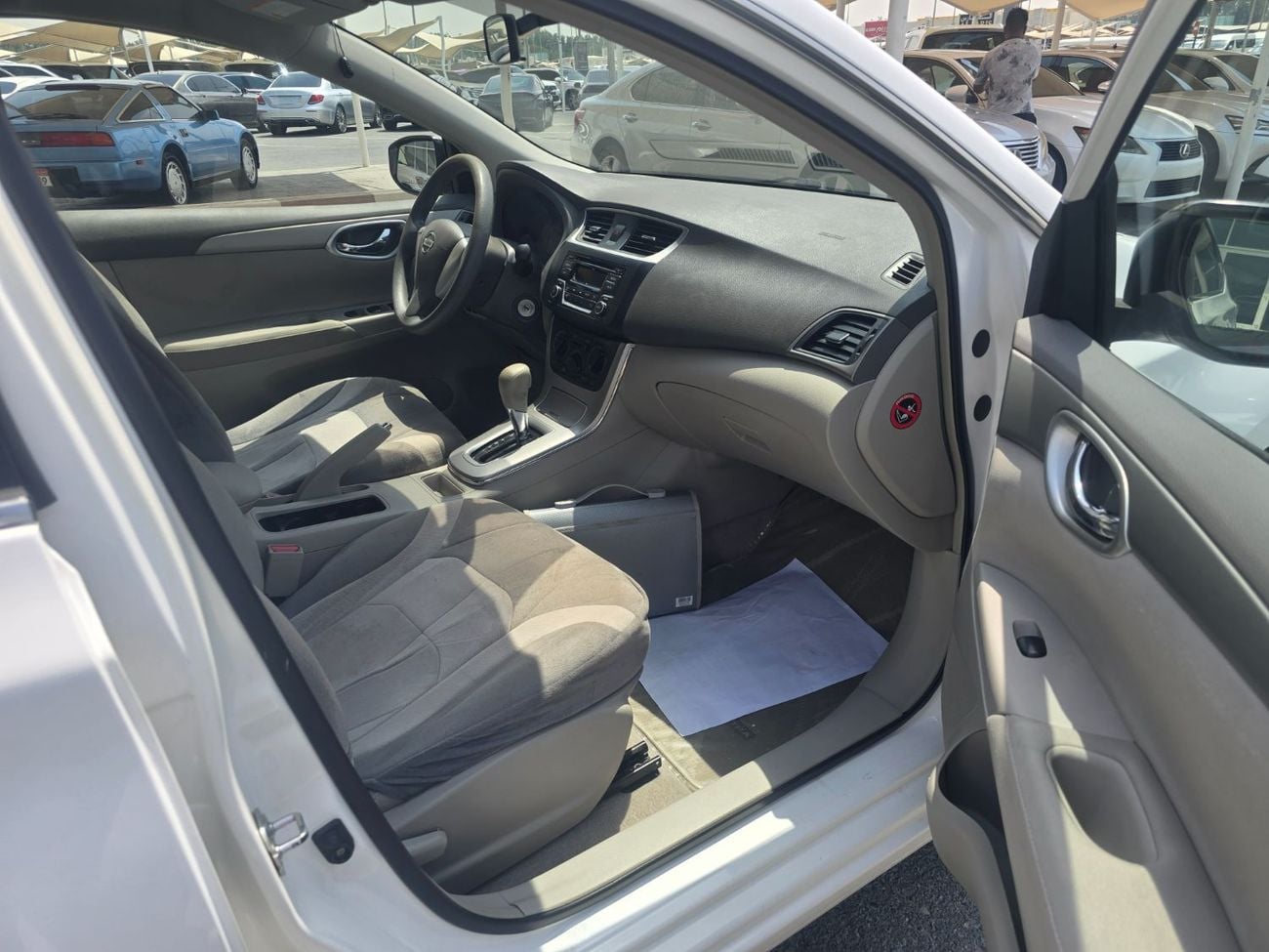 نيسان سنترا SV