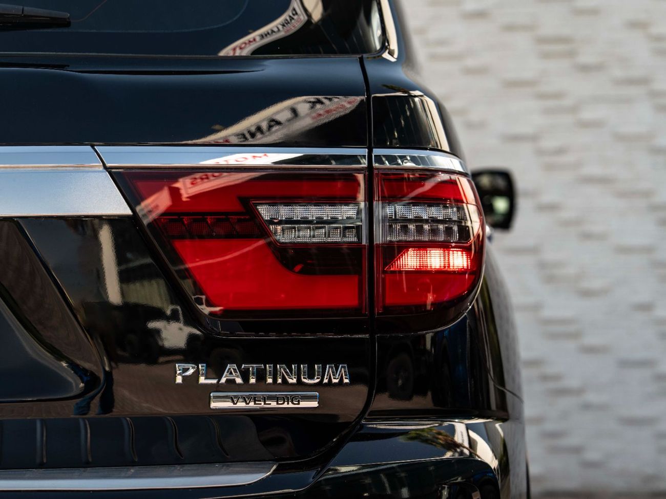 Nissan Patrol LE Platinum 5.6L