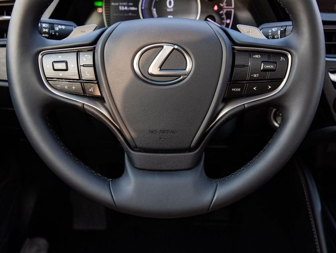 Lexus ES 300 hybrid FWD