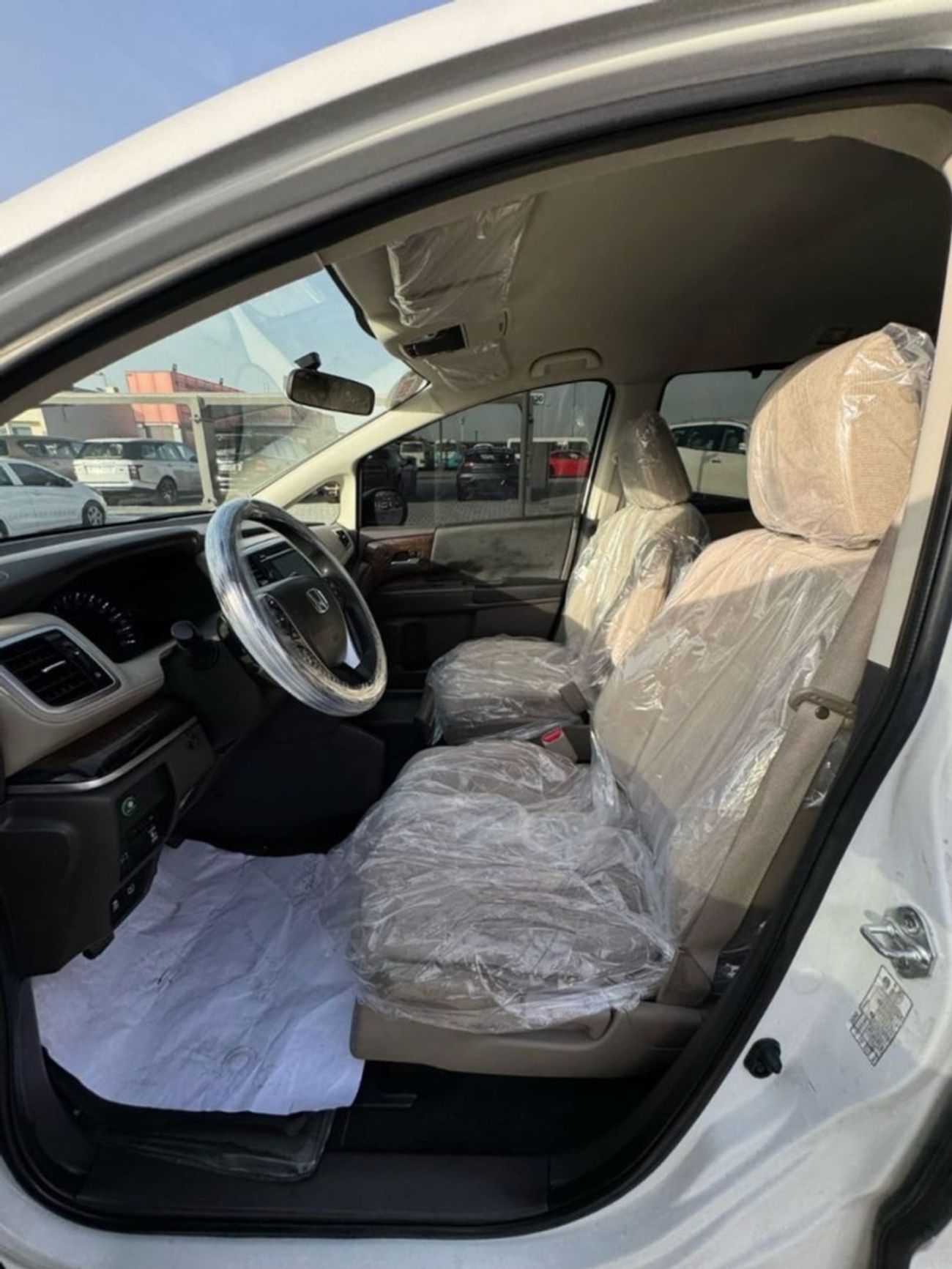 Honda Odyssey J in excellent condition and requires no expenses