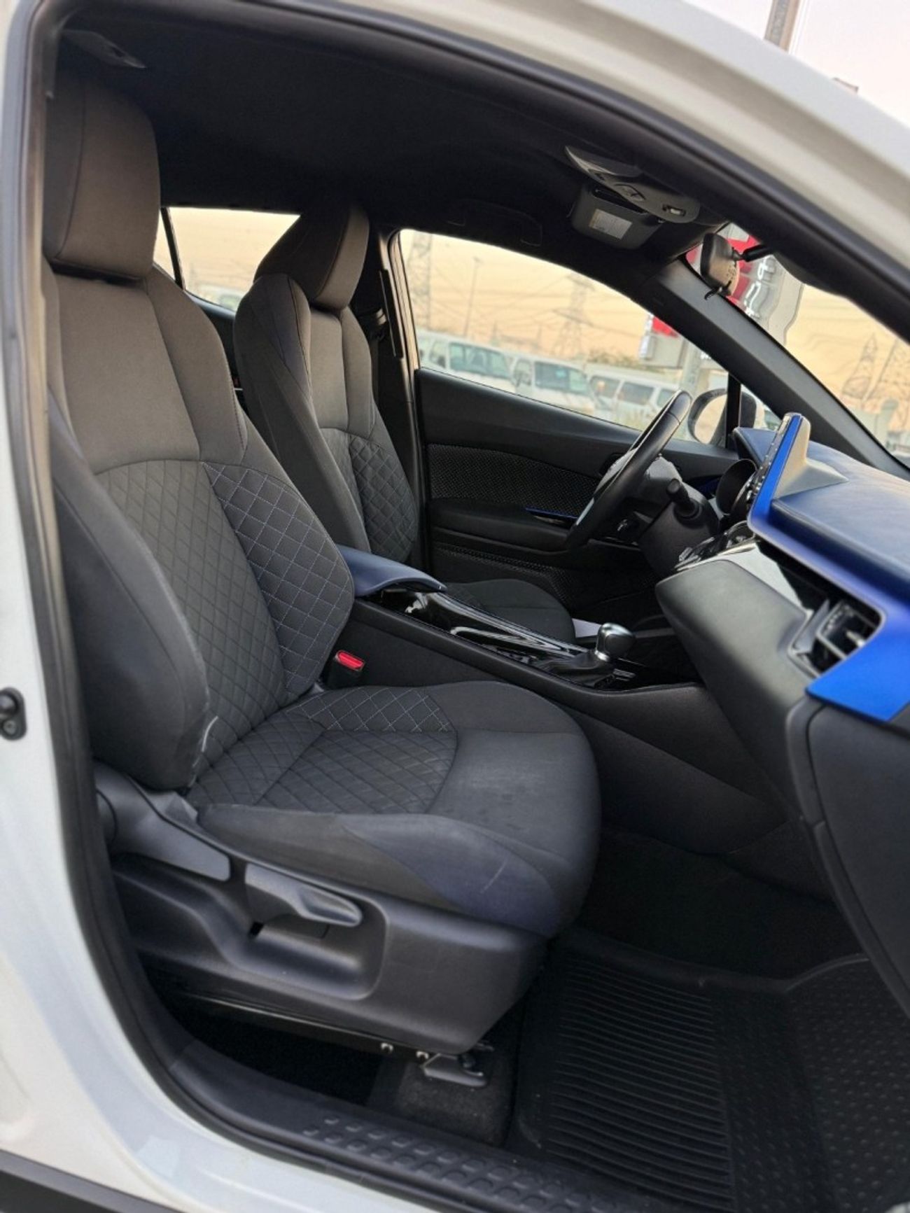 Toyota CHR TOYOTA C-HR XLE