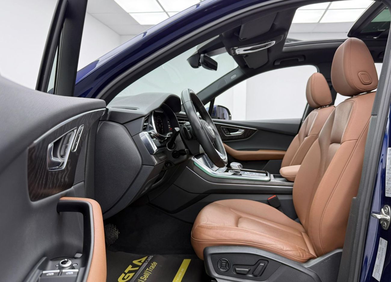 Audi Q7 55 TFSI quattro S-Line 3.0L 2021 Audi Q7 55 TFSI S-Line, 2026 Audi Warranty, 2027 Audi Service Pack,