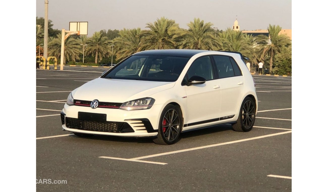 Volkswagen Golf GTI Gcc