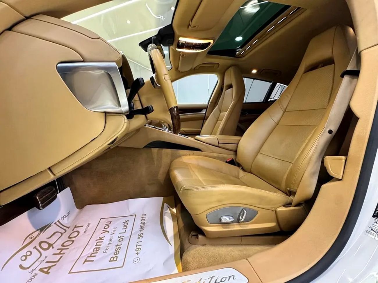 بورش باناميرا BEST PLATINUM EDITION|| TOP OPTIONS || GCC || ACCIDENT FREE || UNIQUE