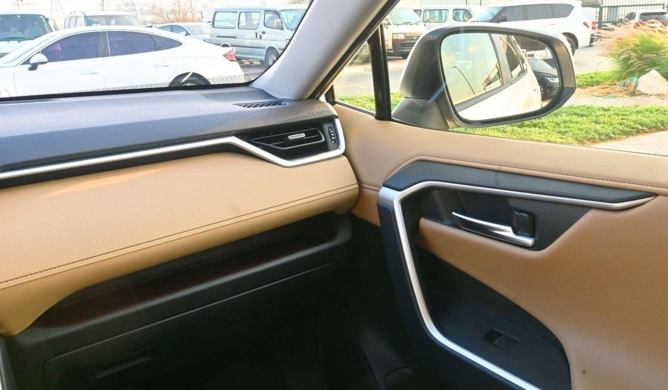 تويوتا راف ٤ 