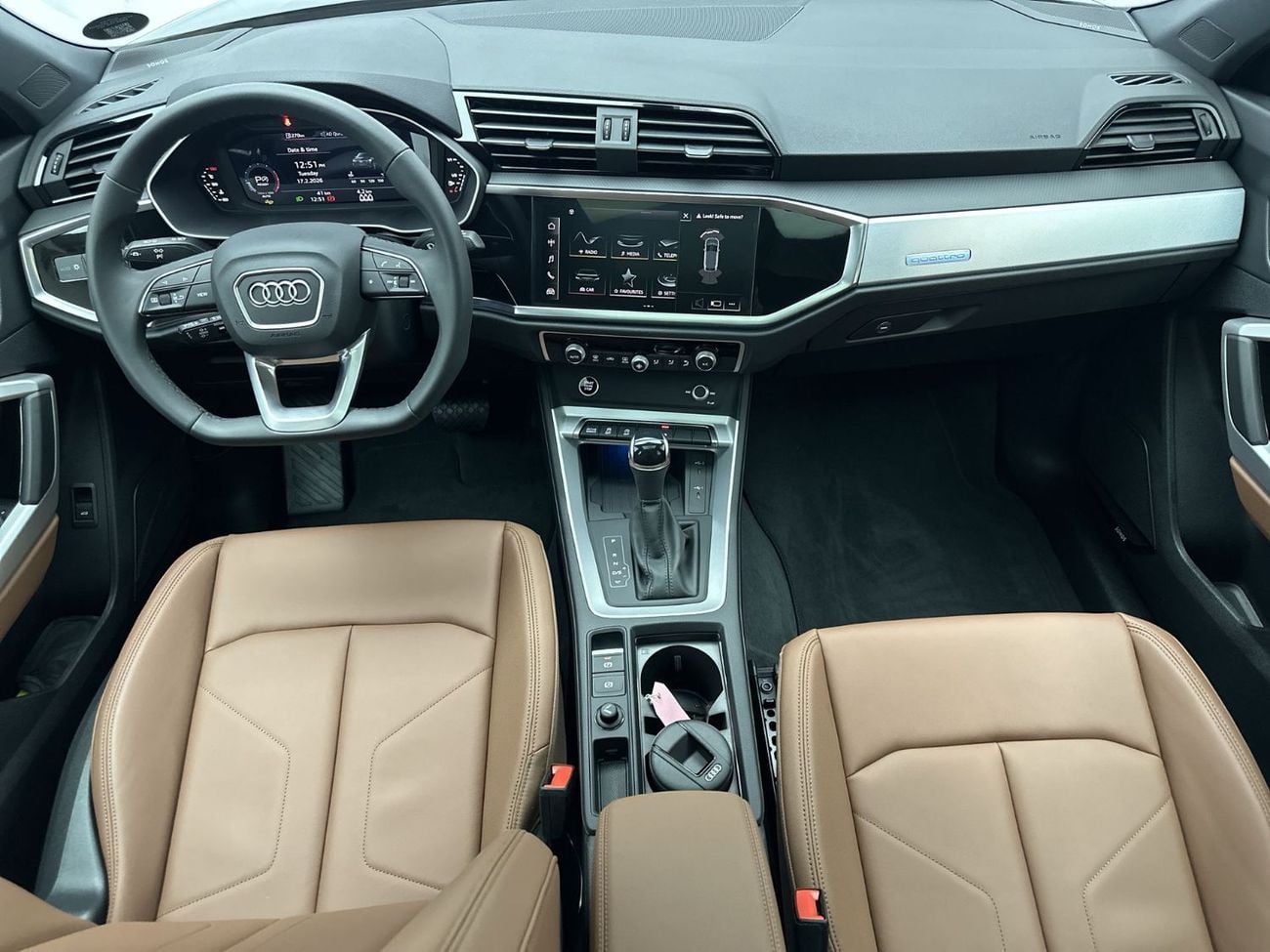 أودي Q3  Q3 Sportback 40 TFSI quat 180hp S line (Ref# 02130)