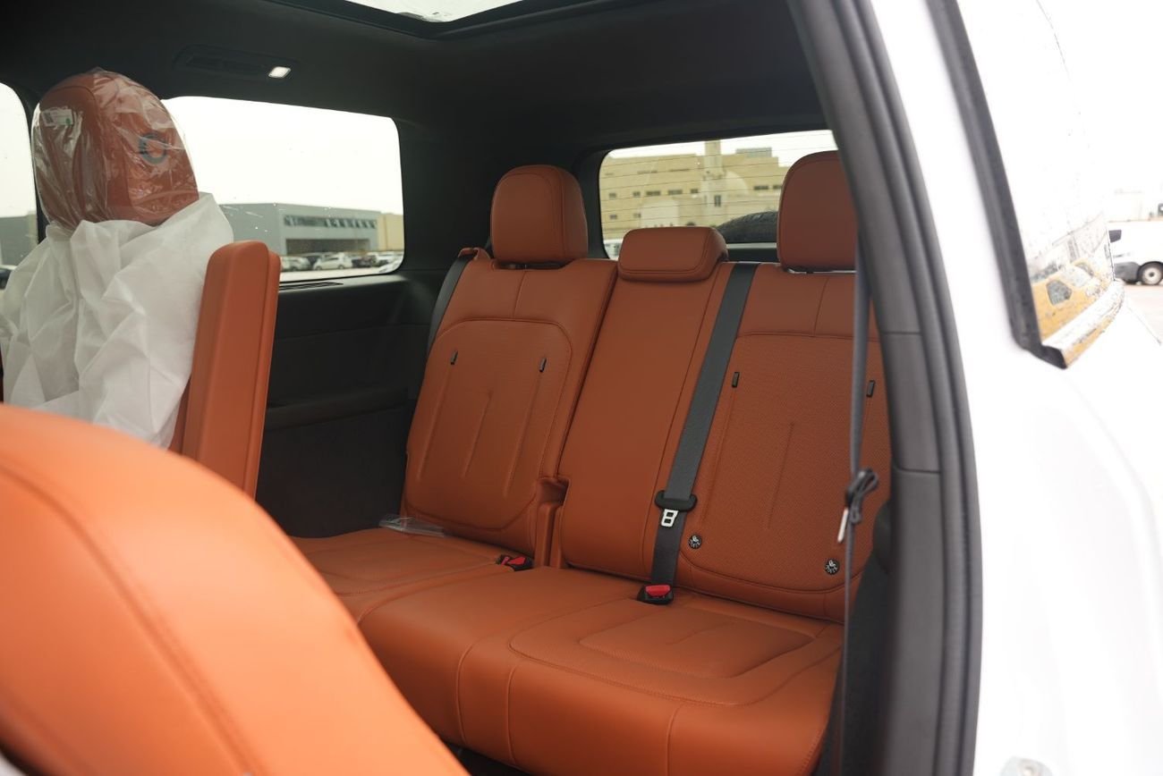 روكس أداماس FIRST CLASS 2026 ROX ADAMAS 7-Seats EREV SUV 4x4 White 0KM