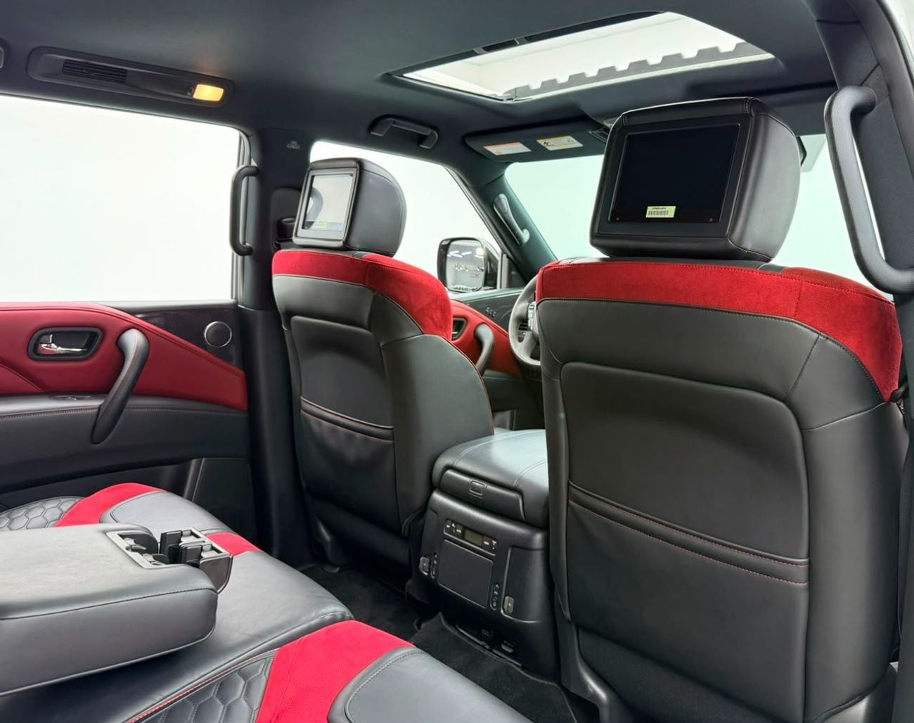 Nissan Patrol NISMO 2021 Nissan Patrol Nismo, Warranty, Full Service History, Carbon Fiber Interior, Fully Loaded, GCC