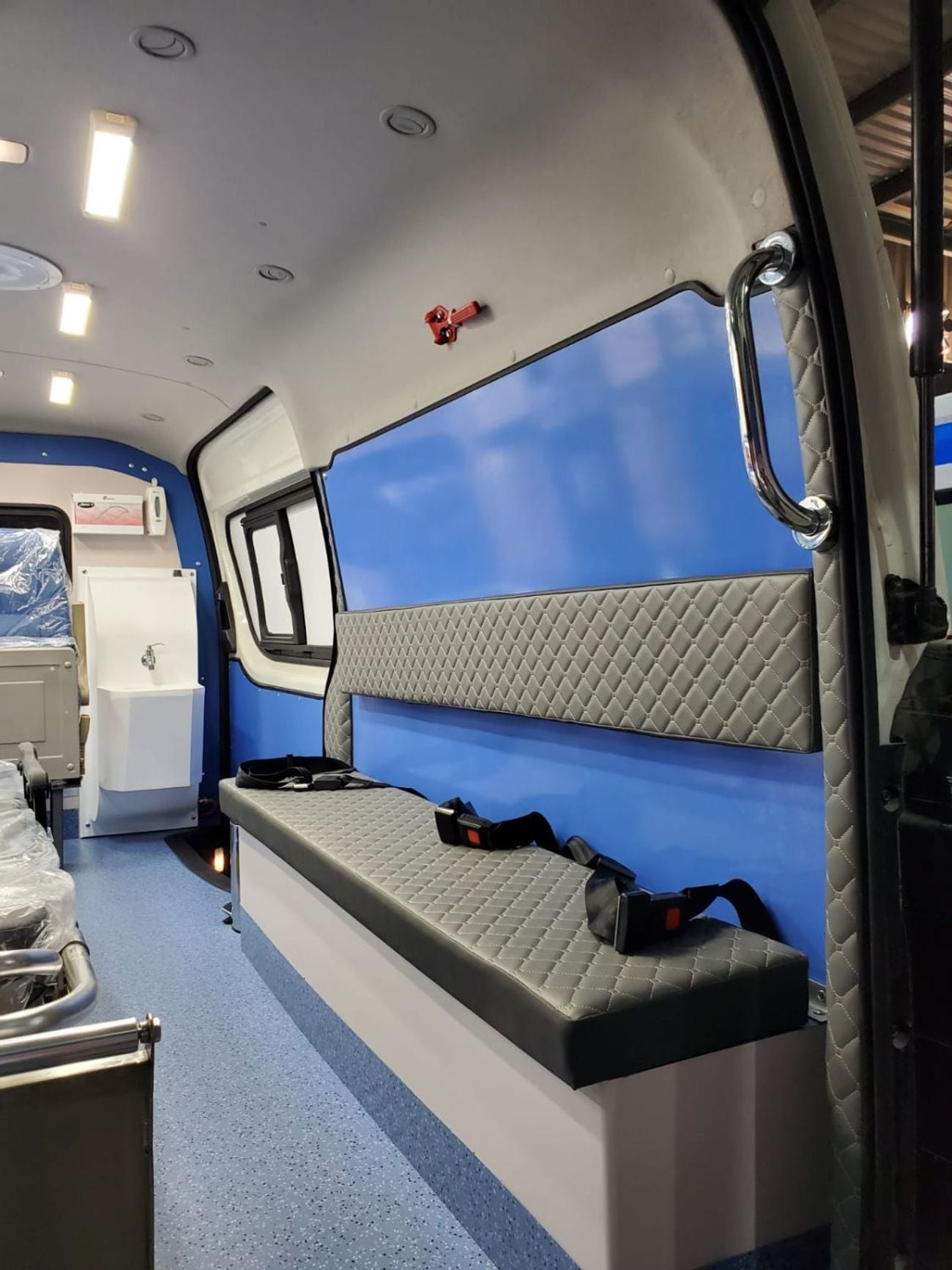 Toyota Hiace 2026 Toyota Hiace 3.5L MT Petrol High Roof GCC (Ambulance)