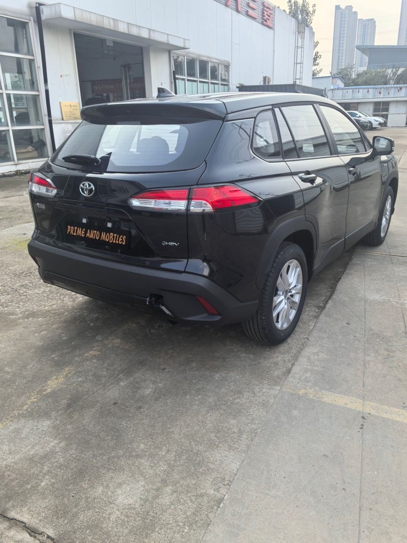 تويوتا كورولا كروس 2025 TOYOTA COROLLA CROSS 2.0L HYBRID FULL OPTION WITH SUNROOF,LED LIGHT,360 CAMERA,BACK DOOR POWER,