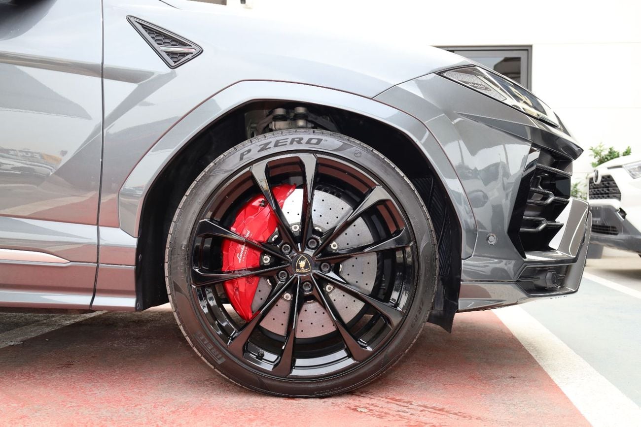 لامبورغيني اوروس STD 4.0T V8