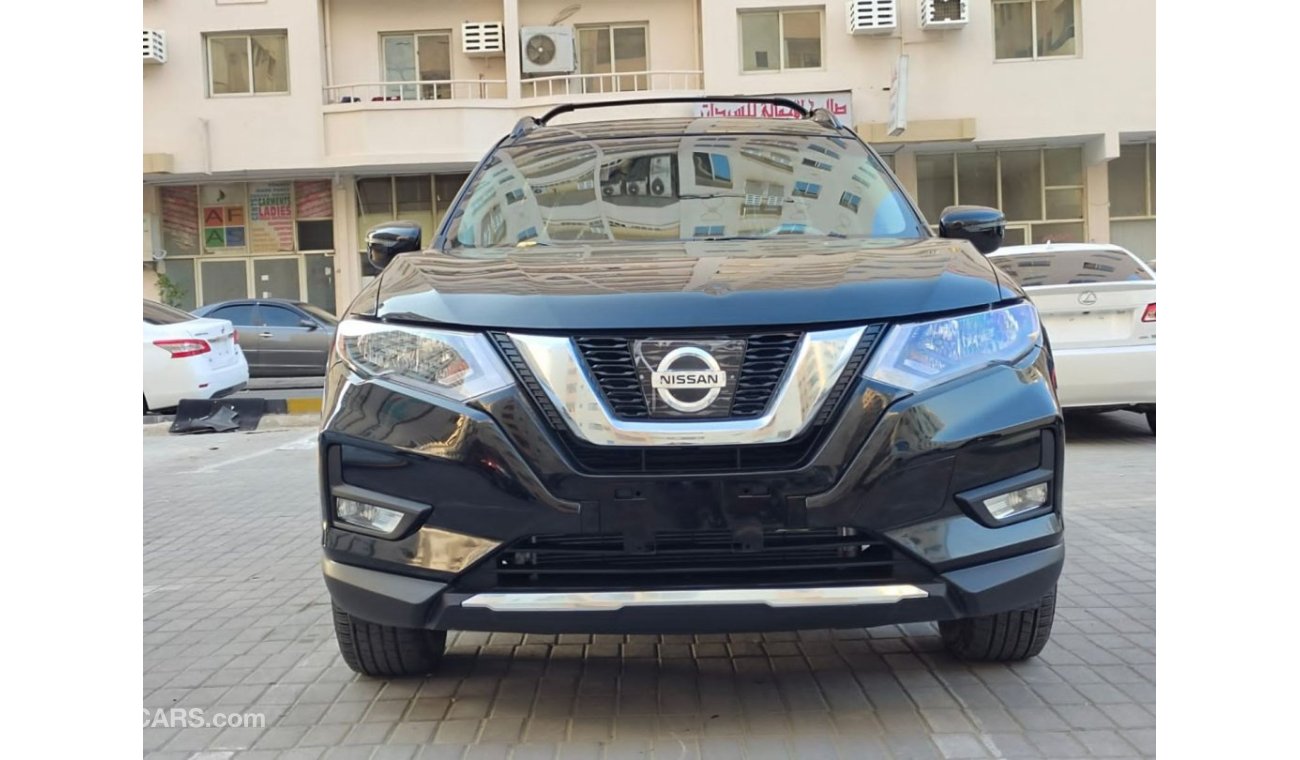 نيسان روج NISSAN ROGUE 2.5L // 2018 // AWD SV MIDNIGHT , VERY GOOD CONDITION // FOR EXORT OR LOCAL