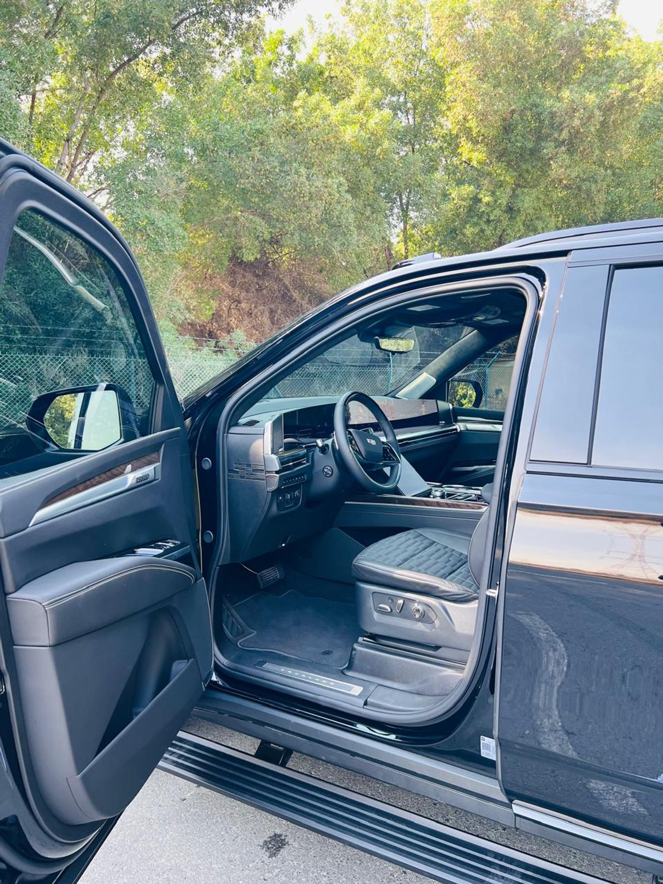 كاديلاك إسكالاد Premium Luxury Platinum 6.2L 4WD