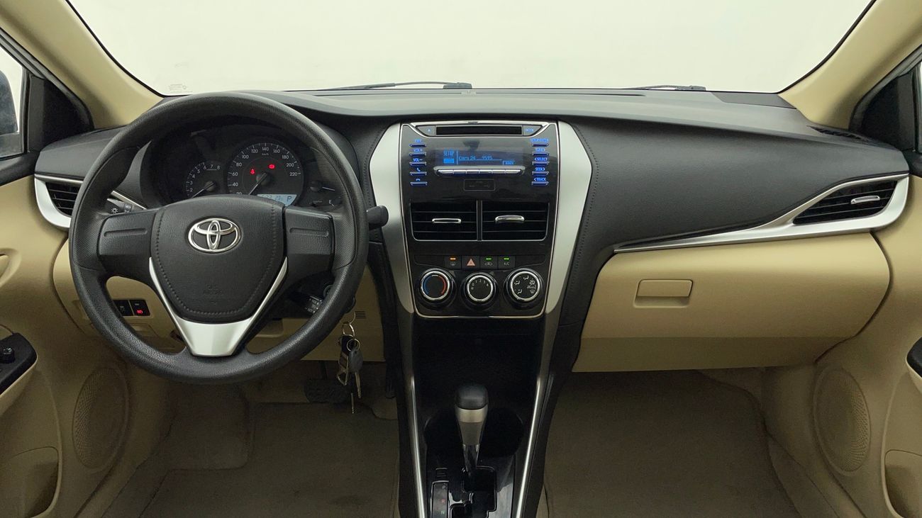 تويوتا يارس SE 1.5 | بدون دفعة مقدمة | اختبار القيادة في المنزل