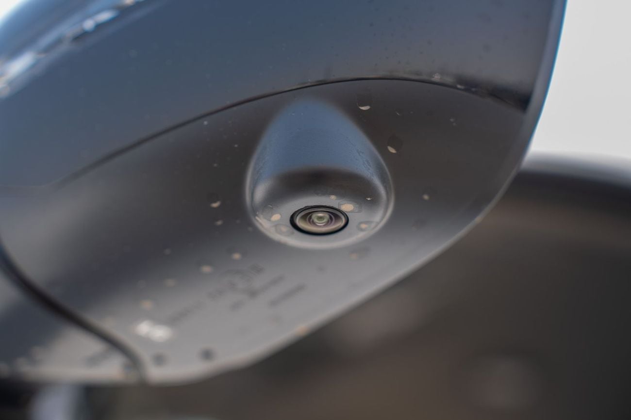 Nissan Navara PRO-4X Off-Road | 2.5L Diesel 4WD A/T (Only For Export)