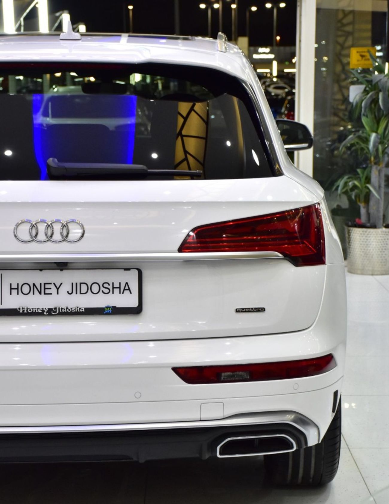 أودي Q5 EXCELLENT DEAL for our Audi Q5 Quattro ( 2023 Model ) in White Color American Specs