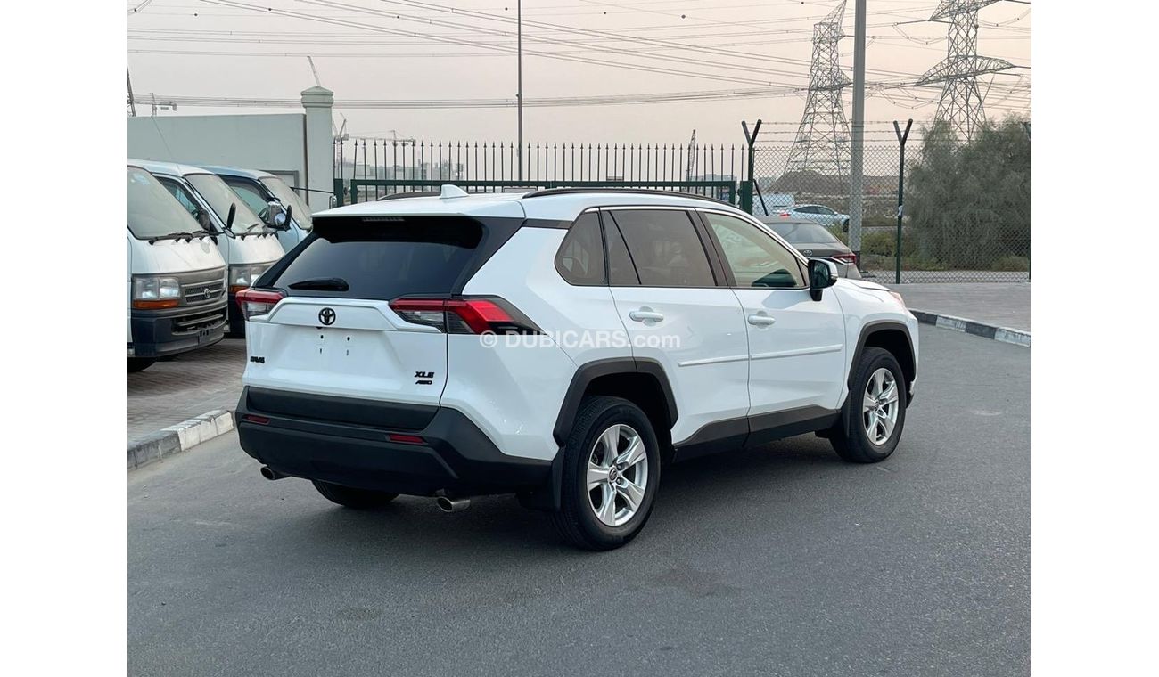 Toyota RAV4 XLE