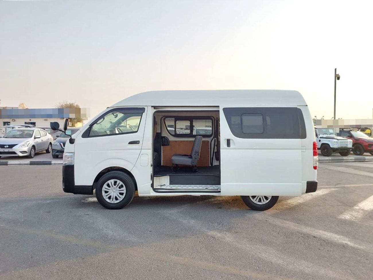Toyota Hiace 2016 TOYOTA HIACE VAN RHD 3.0 L DIESEL AUTOMATIC (PM94354)