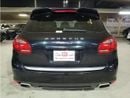 Porsche Cayenne S 4.8L PORSCHE CAYENNE S 2012 4.8L | BLACK LEATHER SEATS | KEYLESS START | POWER SEATS | SEAT HEATER