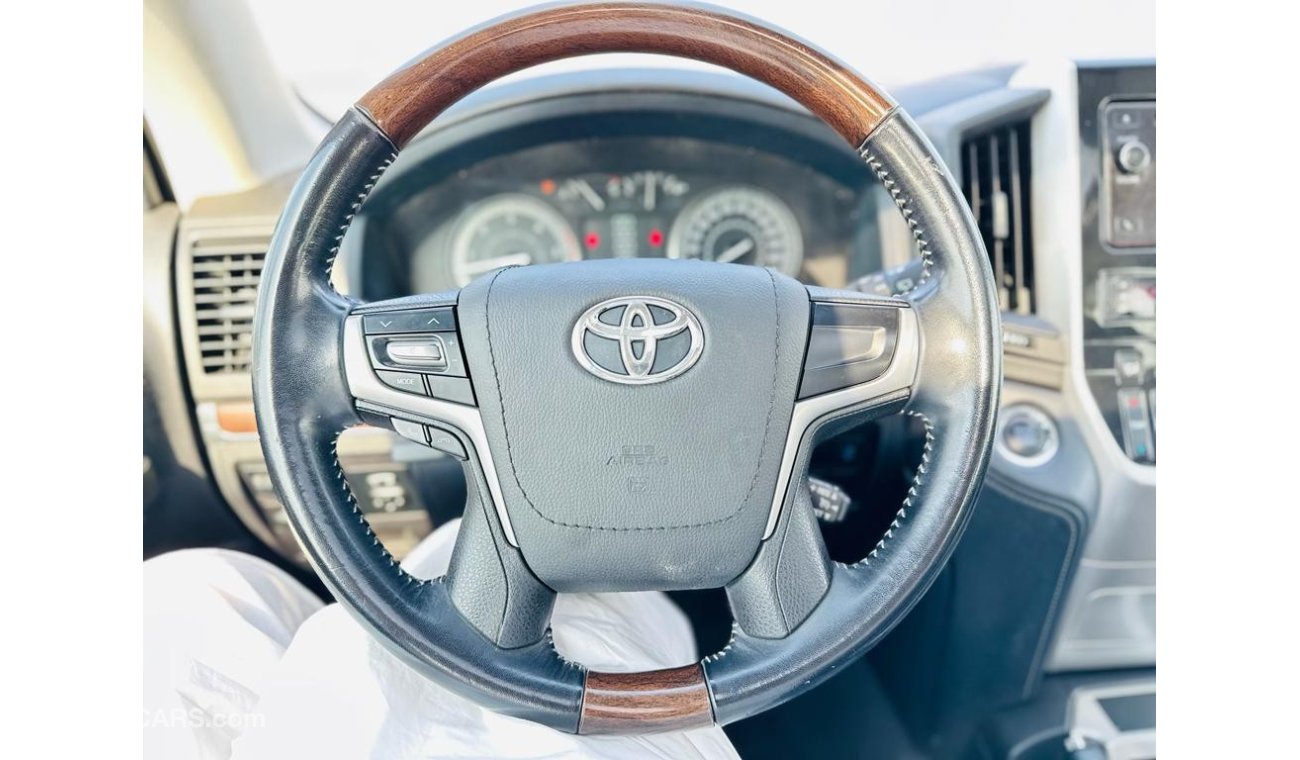 Toyota Land Cruiser TOYOTA LANDCRUISER VXR DIESEL