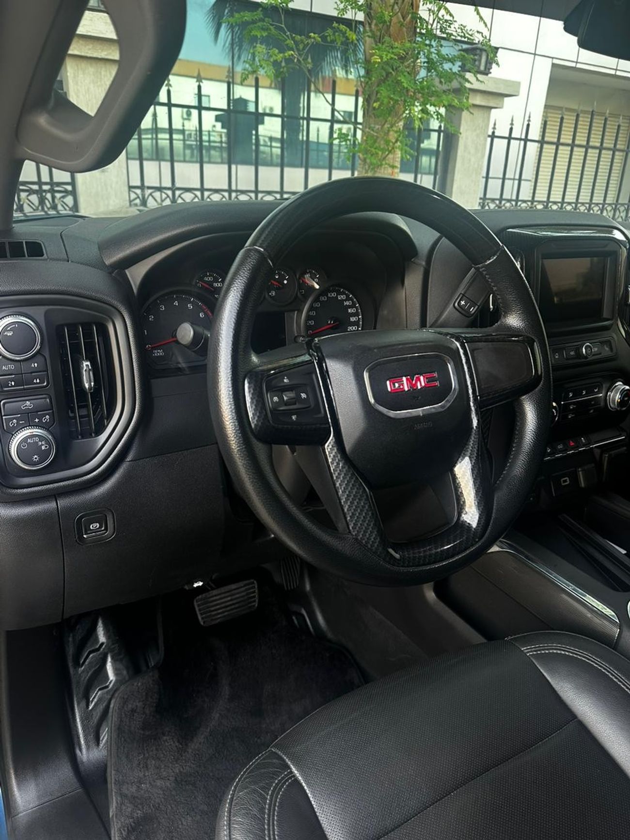 GMC Sierra جي ام سي سييرا SLE X31 وارد كندا 2019