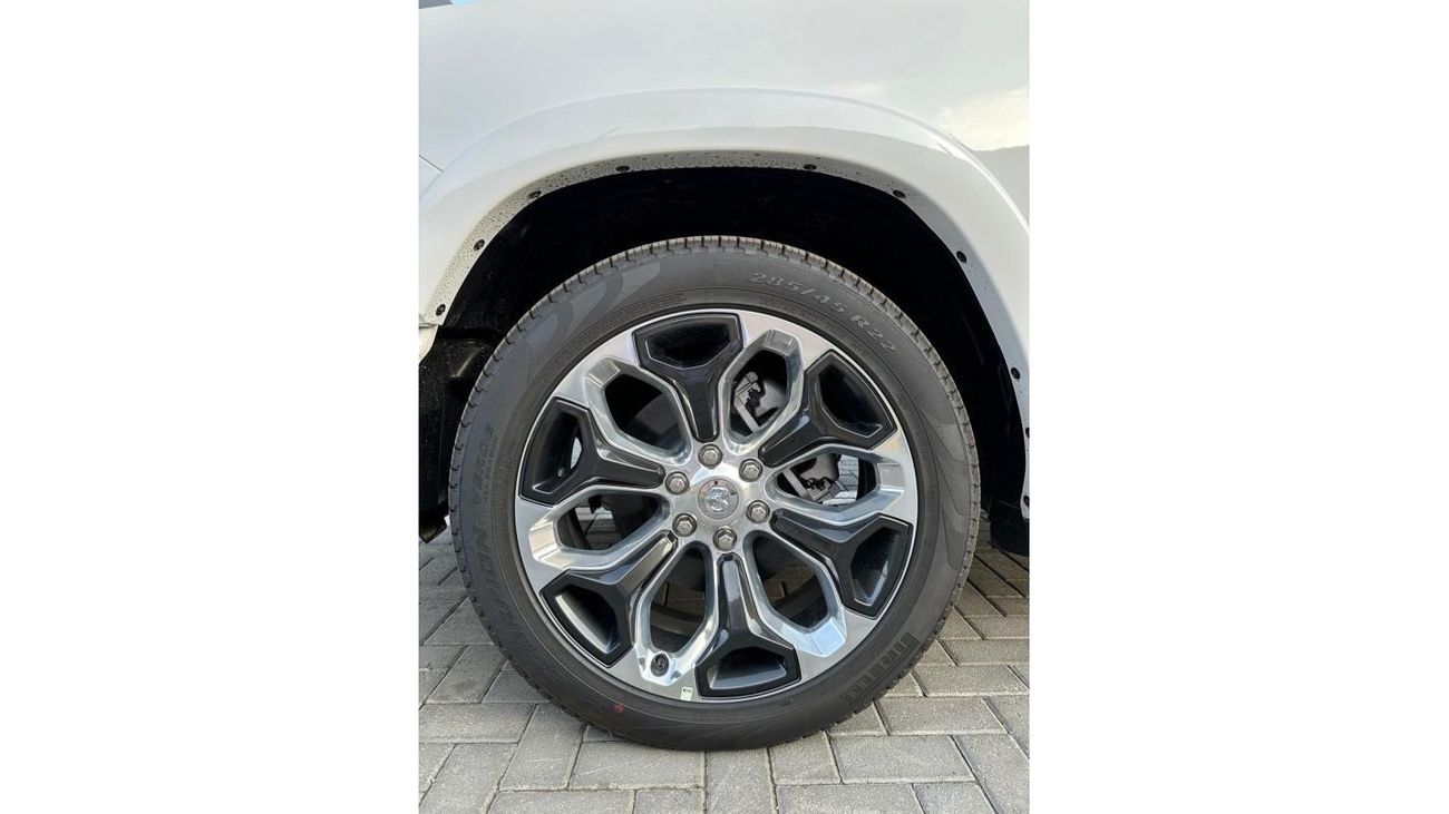 RAM 1500 5.7L PETROL V8 LIMITED AUTOMATIC TRANSMISSION