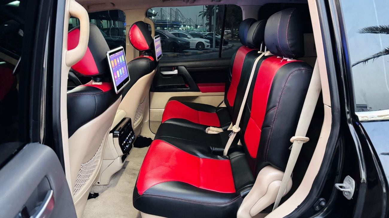 تويوتا لاند كروزر -