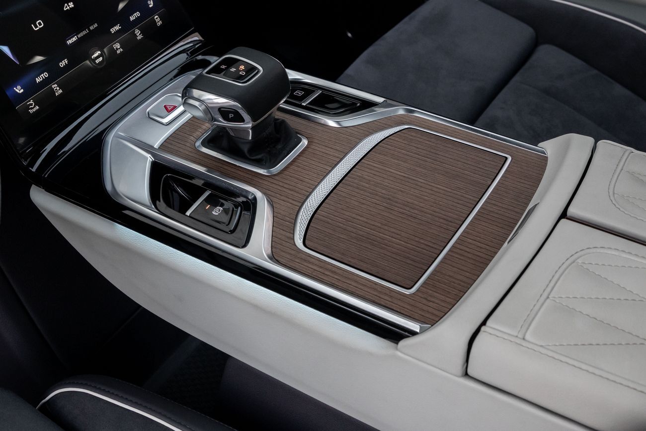 HONGQI EHS9 3,525 P.M | 0% Downpayment | Hongqi E-HS9 | Agency Warranty!