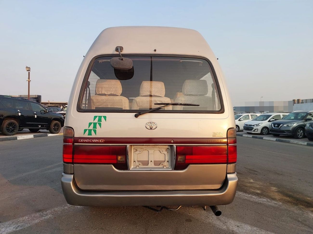 تويوتا هاياس TOYOTA HIACE VAN RHD 1996 MODEL 2.9 L DIESEL AUTOMATIC(PM04144)