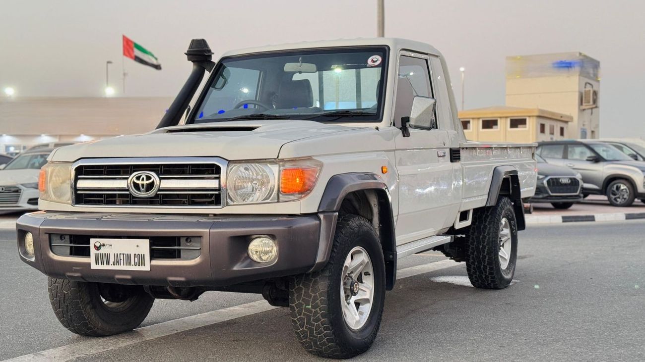 تويوتا لاند كروزر بيك آب SINGLE CABIN | 2016 | 4.5L DIESEL | MANUAL TRANSMISSION | RHD | AIR SNORKEL